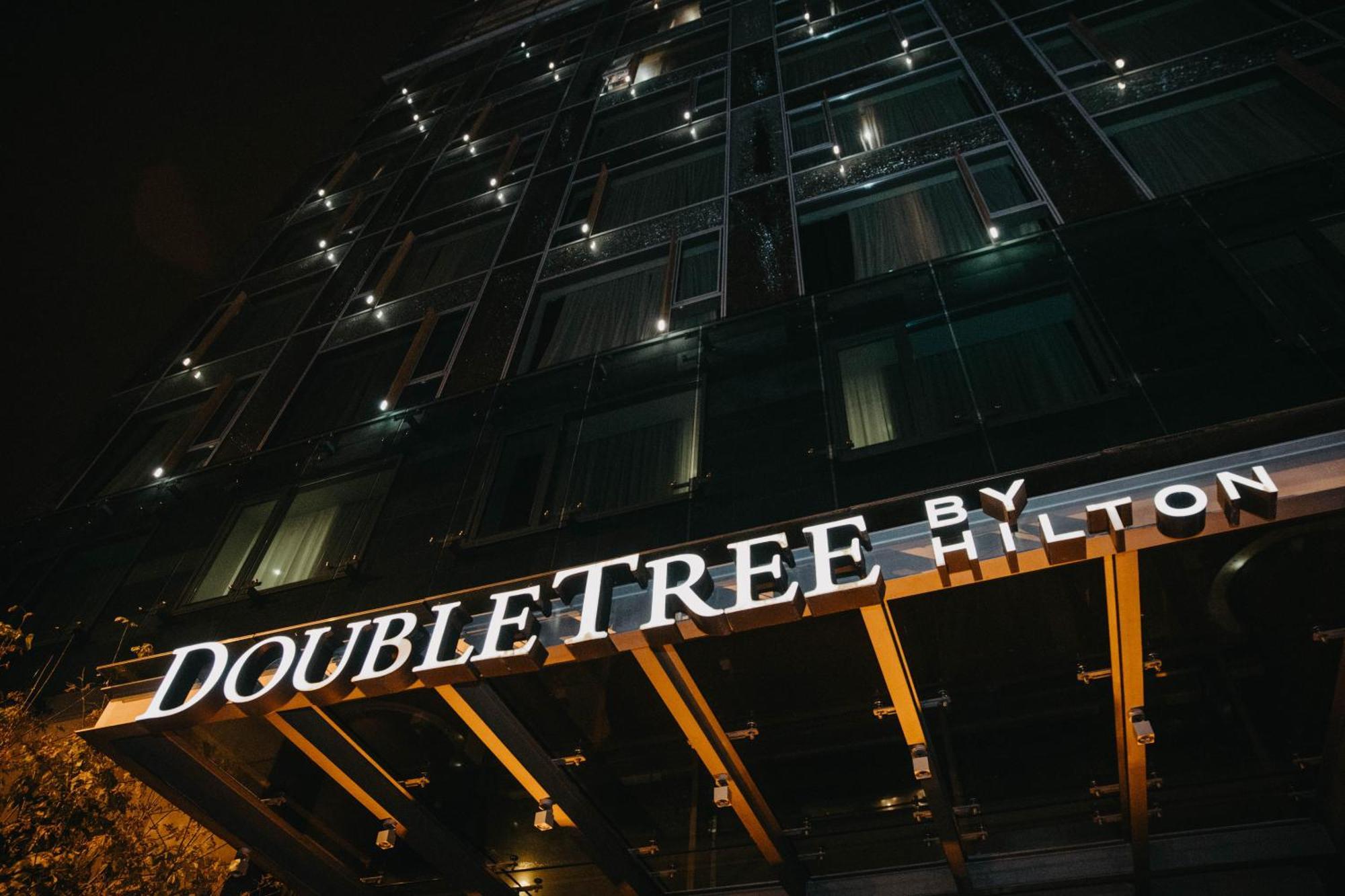 Hotel Doubletree By Hilton Zagreb Exterior foto